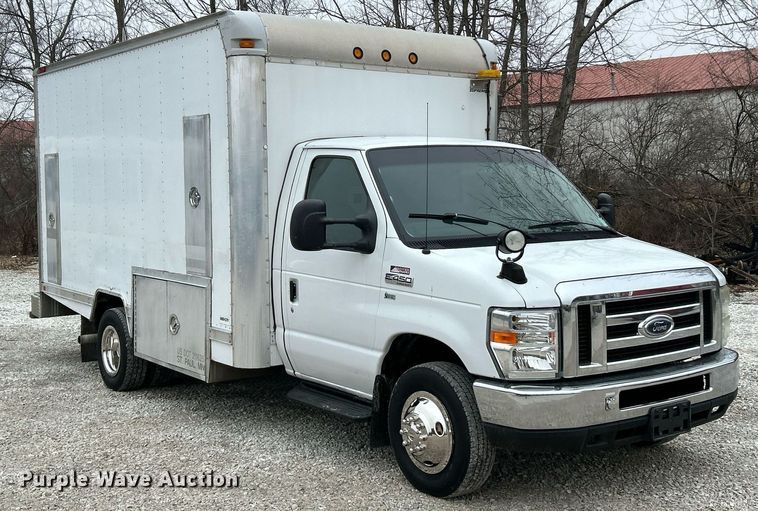 image for item NJ9527 2009 Ford E450 Super Duty box truck