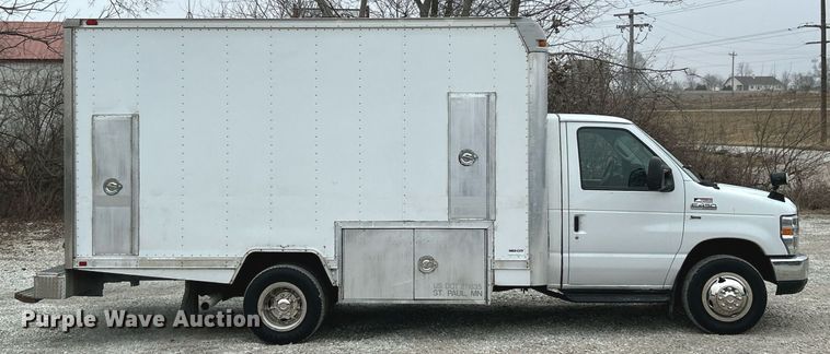 image for item NJ9527 2009 Ford E450 Super Duty box truck
