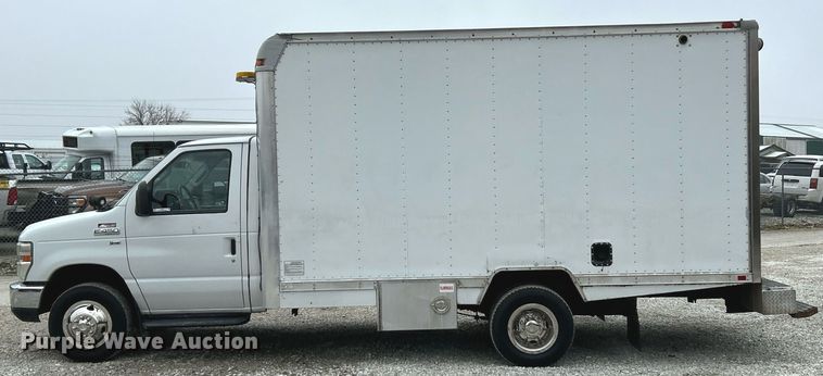 image for item NJ9527 2009 Ford E450 Super Duty box truck