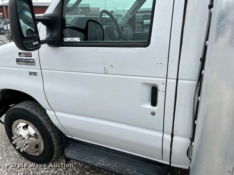 image for item NJ9527 2009 Ford E450 Super Duty box truck