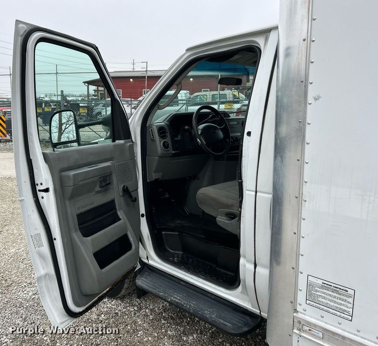 image for item NJ9527 2009 Ford E450 Super Duty box truck