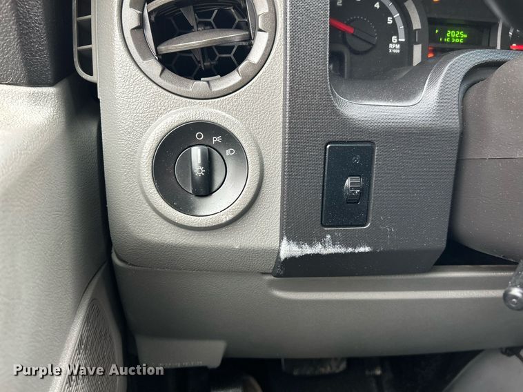 image for item NJ9527 2009 Ford E450 Super Duty box truck