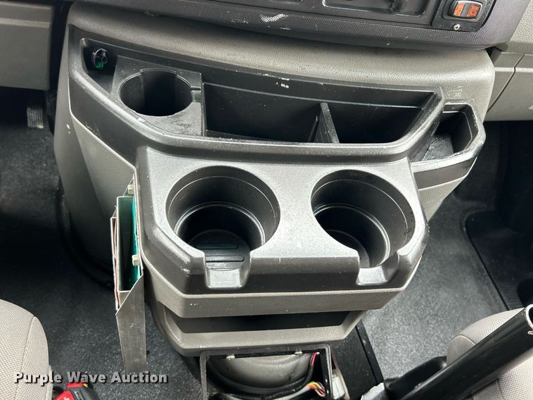 image for item NJ9527 2009 Ford E450 Super Duty box truck