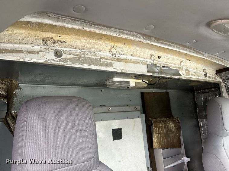 image for item NJ9527 2009 Ford E450 Super Duty box truck