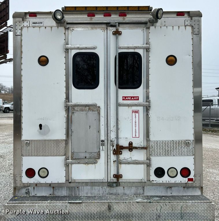 image for item NJ9527 2009 Ford E450 Super Duty box truck