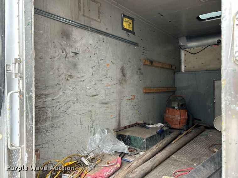 image for item NJ9527 2009 Ford E450 Super Duty box truck