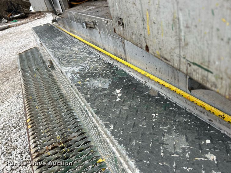 image for item NJ9527 2009 Ford E450 Super Duty box truck