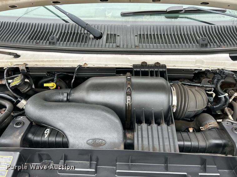 image for item NJ9527 2009 Ford E450 Super Duty box truck