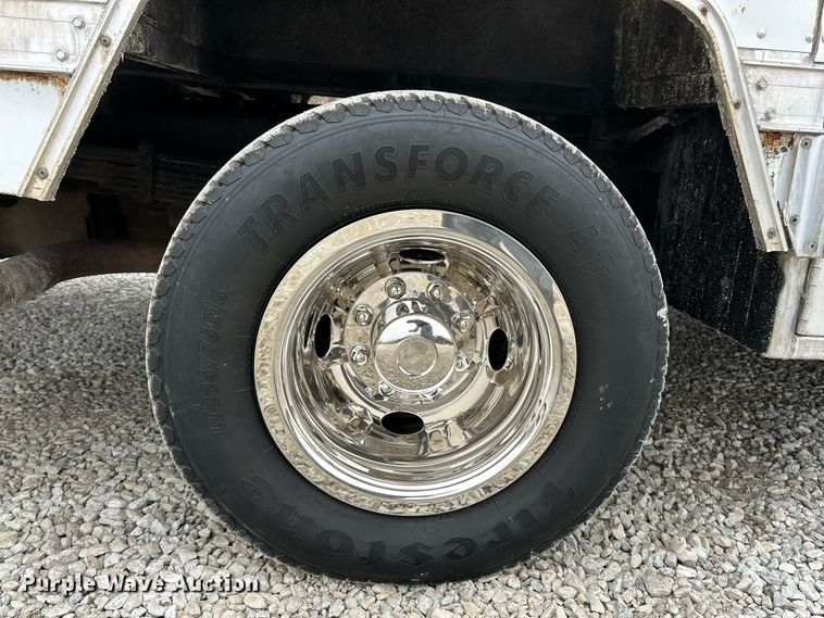 image for item NJ9527 2009 Ford E450 Super Duty box truck