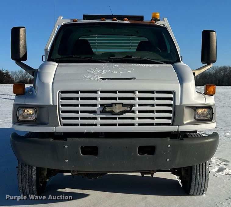 image for item NL9348 2006 Chevrolet C4500 flatbed truck