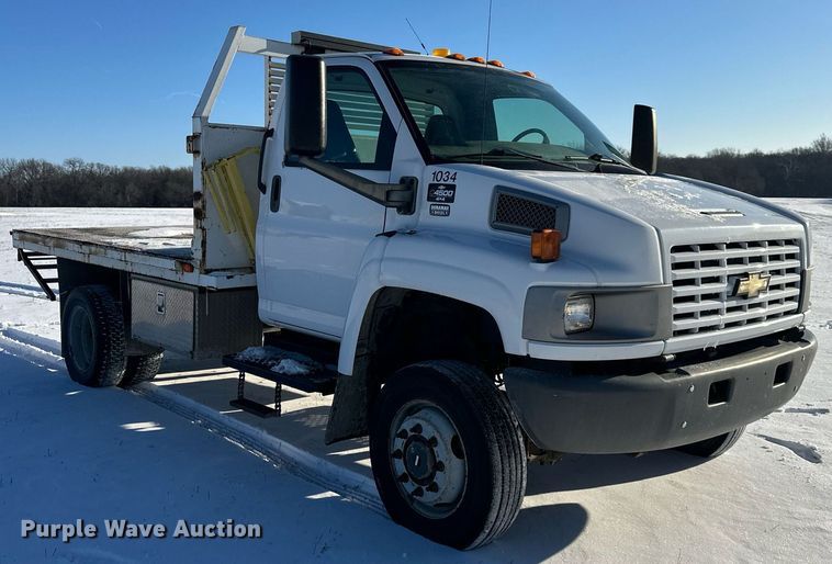 image for item NL9348 2006 Chevrolet C4500 flatbed truck