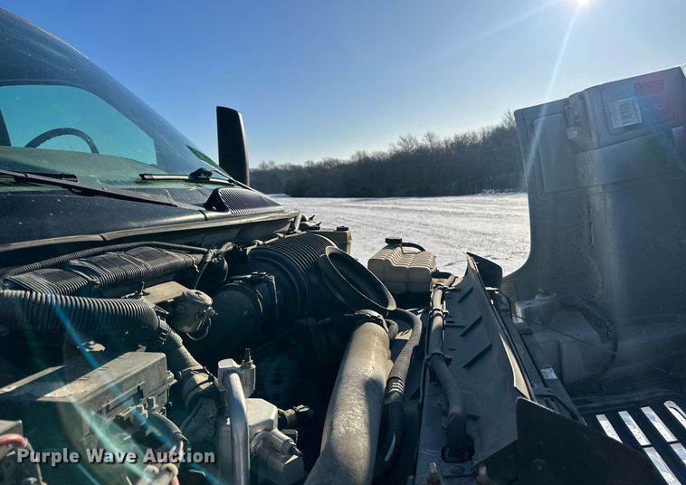 image for item NL9348 2006 Chevrolet C4500 flatbed truck