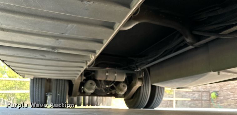 image for item NQ9354 1999 Fleetwood Discovery  RV