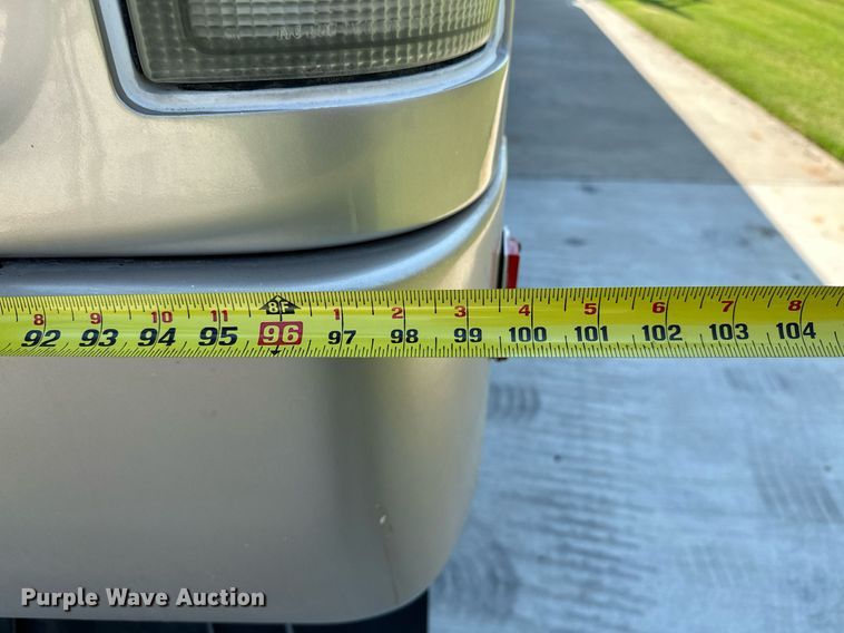 image for item NQ9354 1999 Fleetwood Discovery  RV