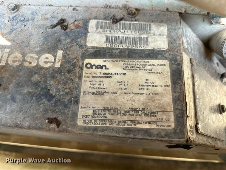 image for item NQ9354 1999 Fleetwood Discovery  RV