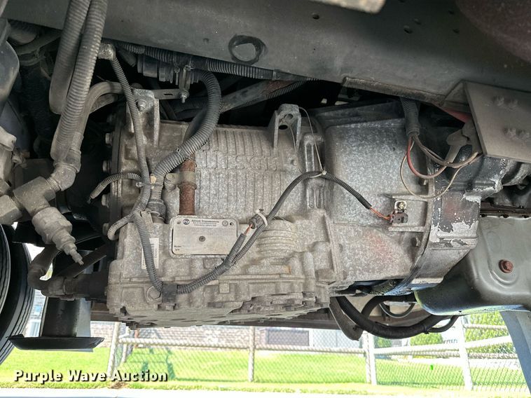 image for item NQ9354 1999 Fleetwood Discovery  RV