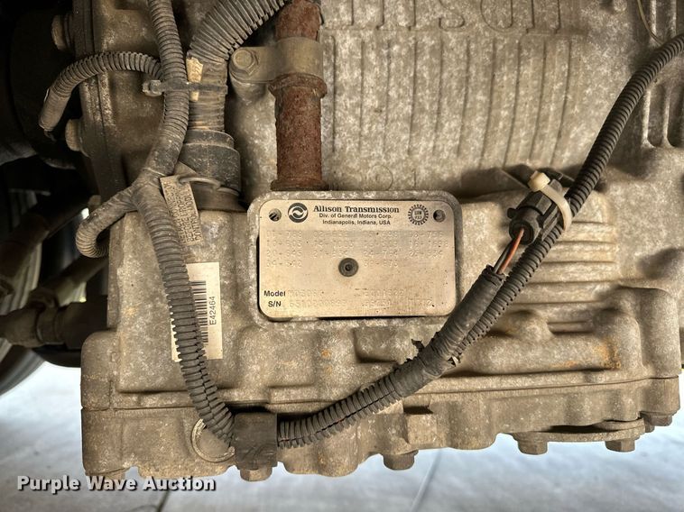 image for item NQ9354 1999 Fleetwood Discovery  RV