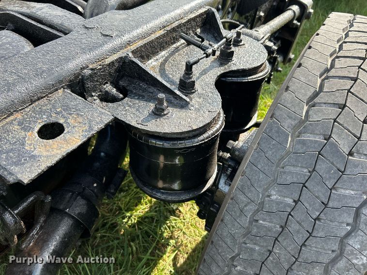 image for item NR9307 2009 Ford F450 Super Duty XLT truck cab and chassis