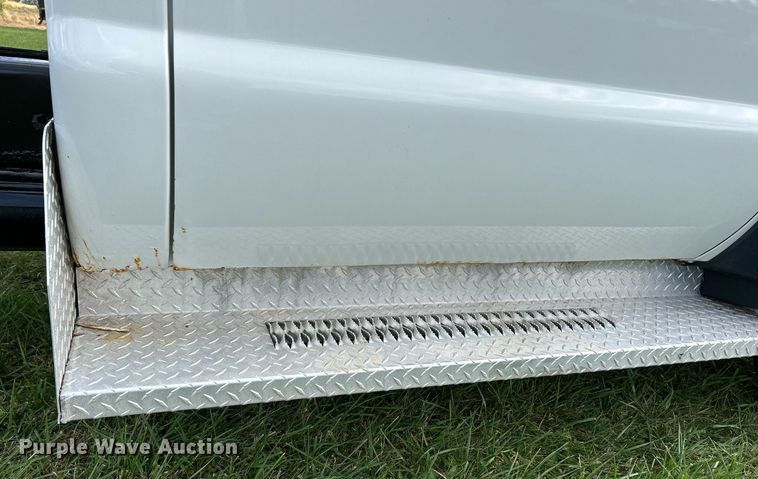 image for item NR9307 2009 Ford F450 Super Duty XLT truck cab and chassis