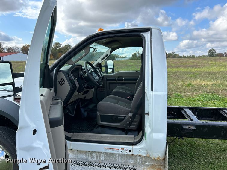 image for item NR9307 2009 Ford F450 Super Duty XLT truck cab and chassis