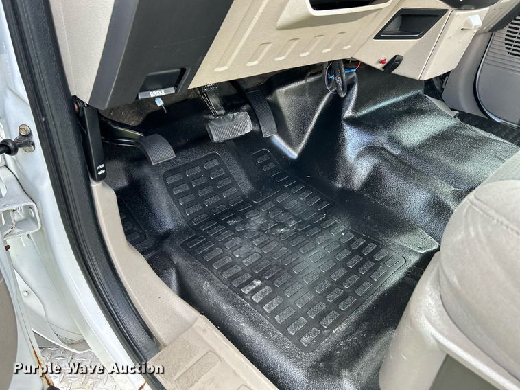 image for item NR9307 2009 Ford F450 Super Duty XLT truck cab and chassis