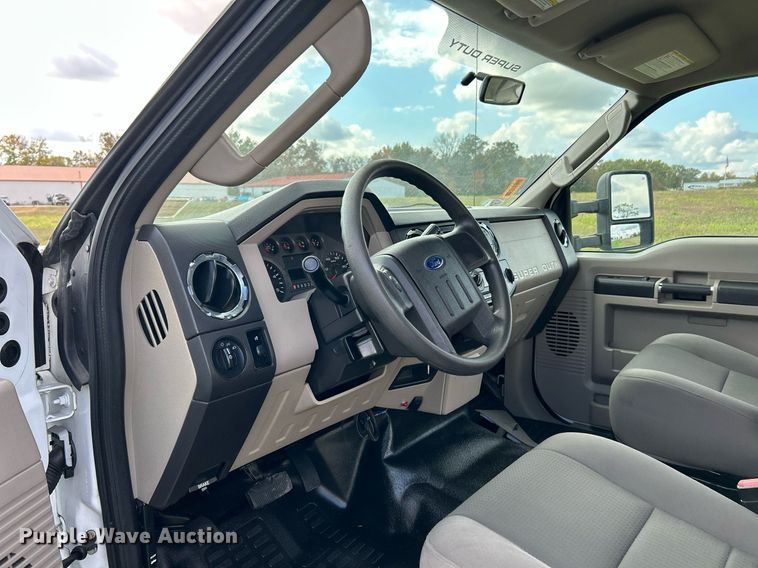 image for item NR9307 2009 Ford F450 Super Duty XLT truck cab and chassis