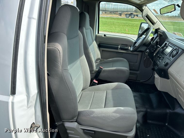 image for item NR9307 2009 Ford F450 Super Duty XLT truck cab and chassis