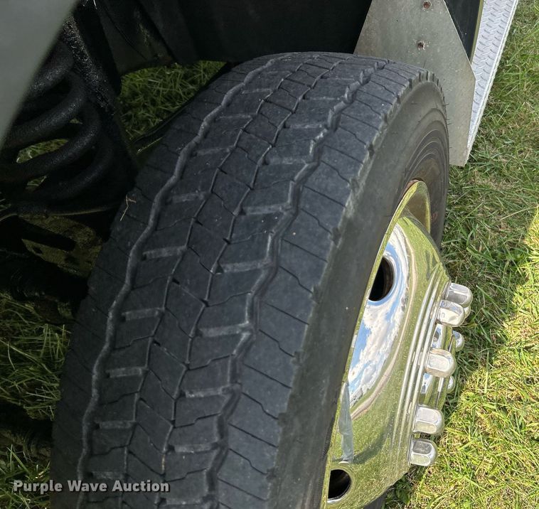 image for item NR9307 2009 Ford F450 Super Duty XLT truck cab and chassis