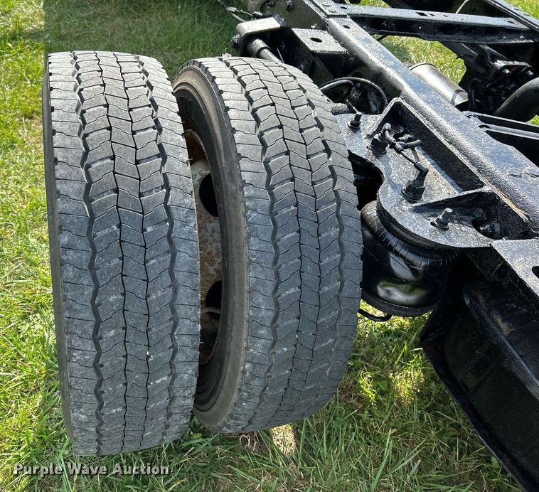 image for item NR9307 2009 Ford F450 Super Duty XLT truck cab and chassis