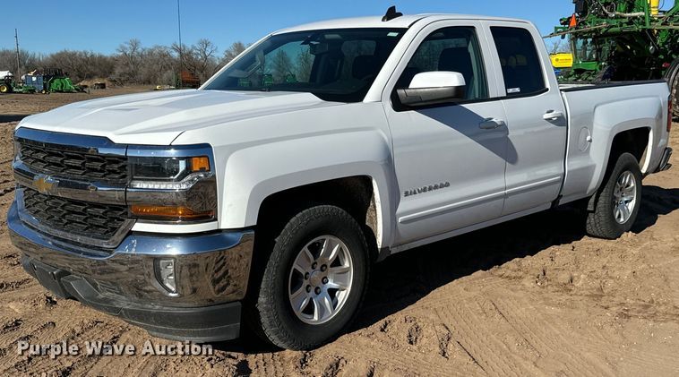 image for item NU9328 2018 Chevrolet Silverado 1500 Double Cab pickup truck