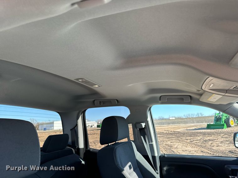 image for item NU9328 2018 Chevrolet Silverado 1500 Double Cab pickup truck