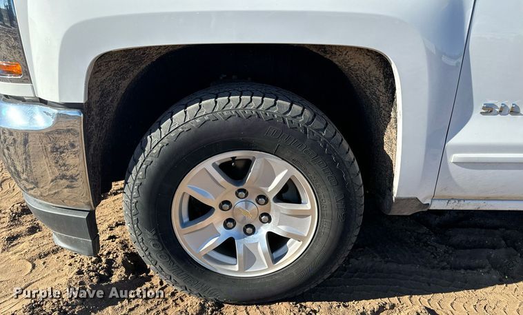 image for item NU9328 2018 Chevrolet Silverado 1500 Double Cab pickup truck