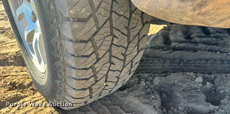 image for item NU9328 2018 Chevrolet Silverado 1500 Double Cab pickup truck