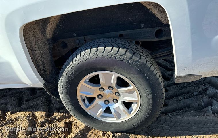 image for item NU9328 2018 Chevrolet Silverado 1500 Double Cab pickup truck