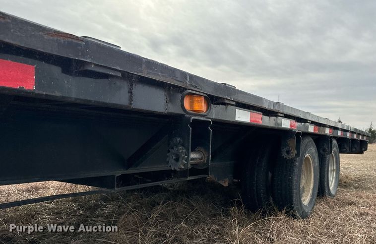 image for item NU9426 2015 PJ FD402 equipment trailer