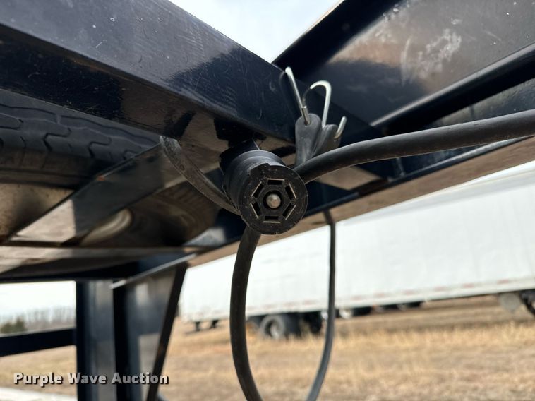 image for item NU9426 2015 PJ FD402 equipment trailer