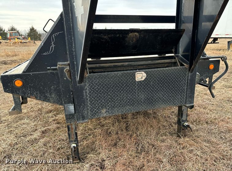 image for item NU9426 2015 PJ FD402 equipment trailer