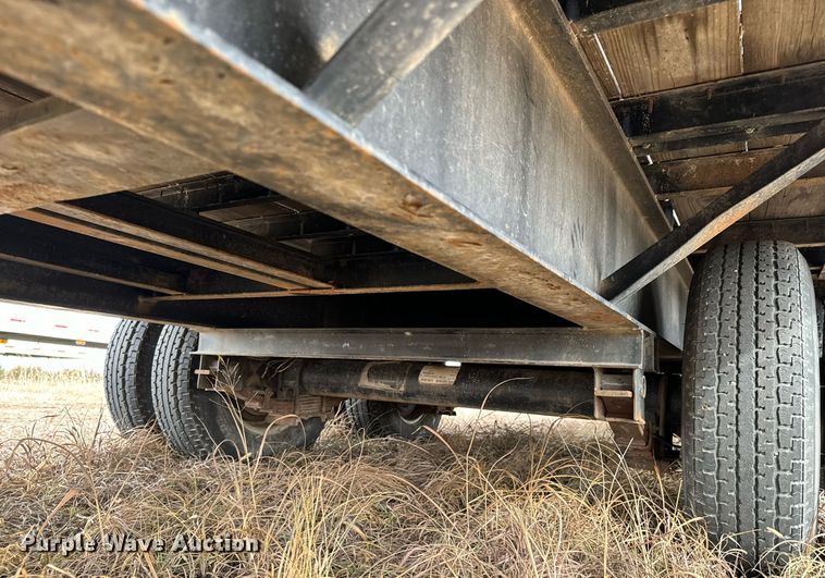 image for item NU9426 2015 PJ FD402 equipment trailer