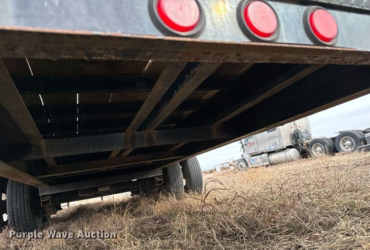 image for item NU9426 2015 PJ FD402 equipment trailer