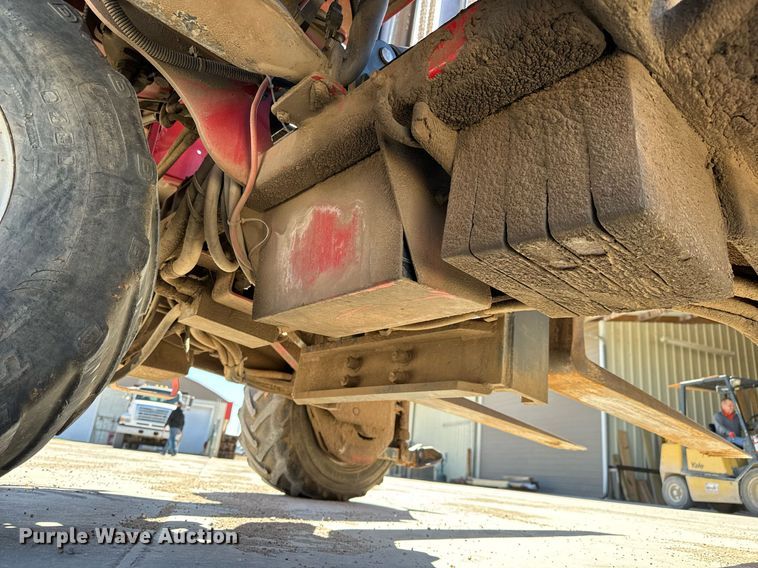 image for item NU9457 2001 Moffett  M5000 forklift