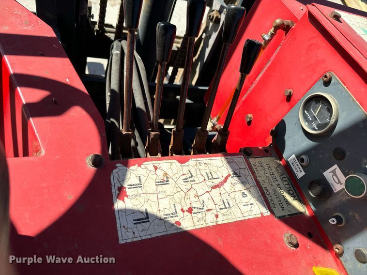 image for item NU9457 2001 Moffett  M5000 forklift