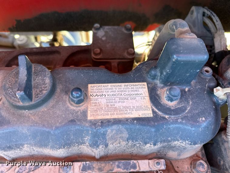 image for item NU9457 2001 Moffett  M5000 forklift