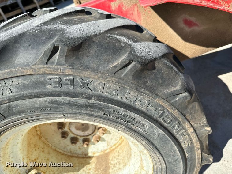 image for item NU9457 2001 Moffett  M5000 forklift