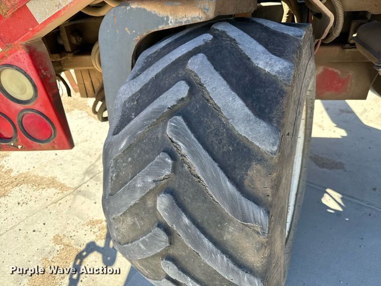 image for item NU9457 2001 Moffett  M5000 forklift