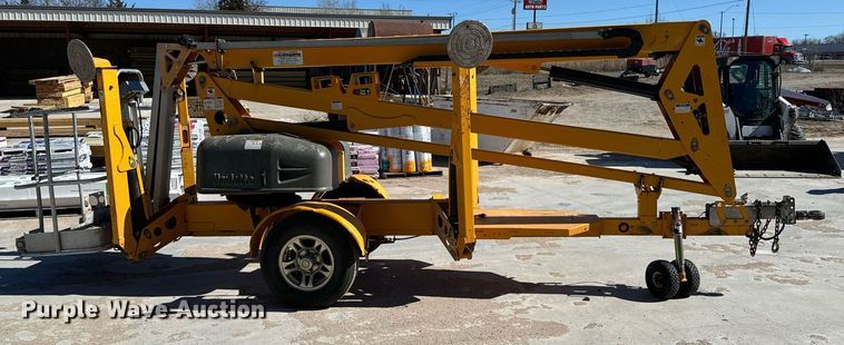 image for item NU9458 2014 Haulotte 4527A boom lift