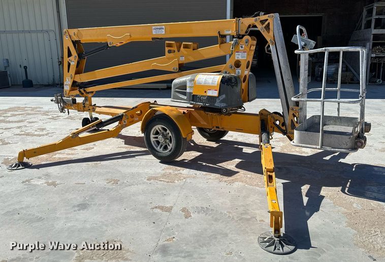 image for item NU9458 2014 Haulotte 4527A boom lift