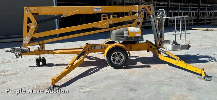 image for item NU9458 2014 Haulotte 4527A boom lift