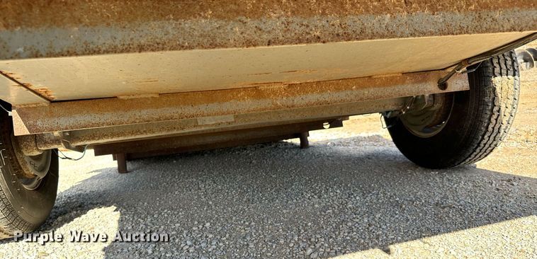 image for item NU9459 2012 Redi Haul ML5460E tilt deck utility trailer