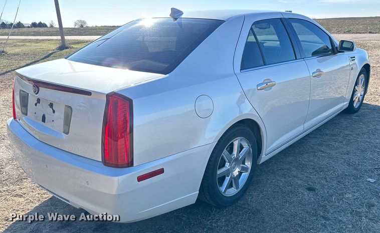 image for item NU9473 2010 Cadillac  STS 