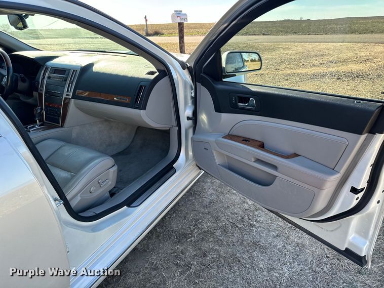 image for item NU9473 2010 Cadillac  STS 